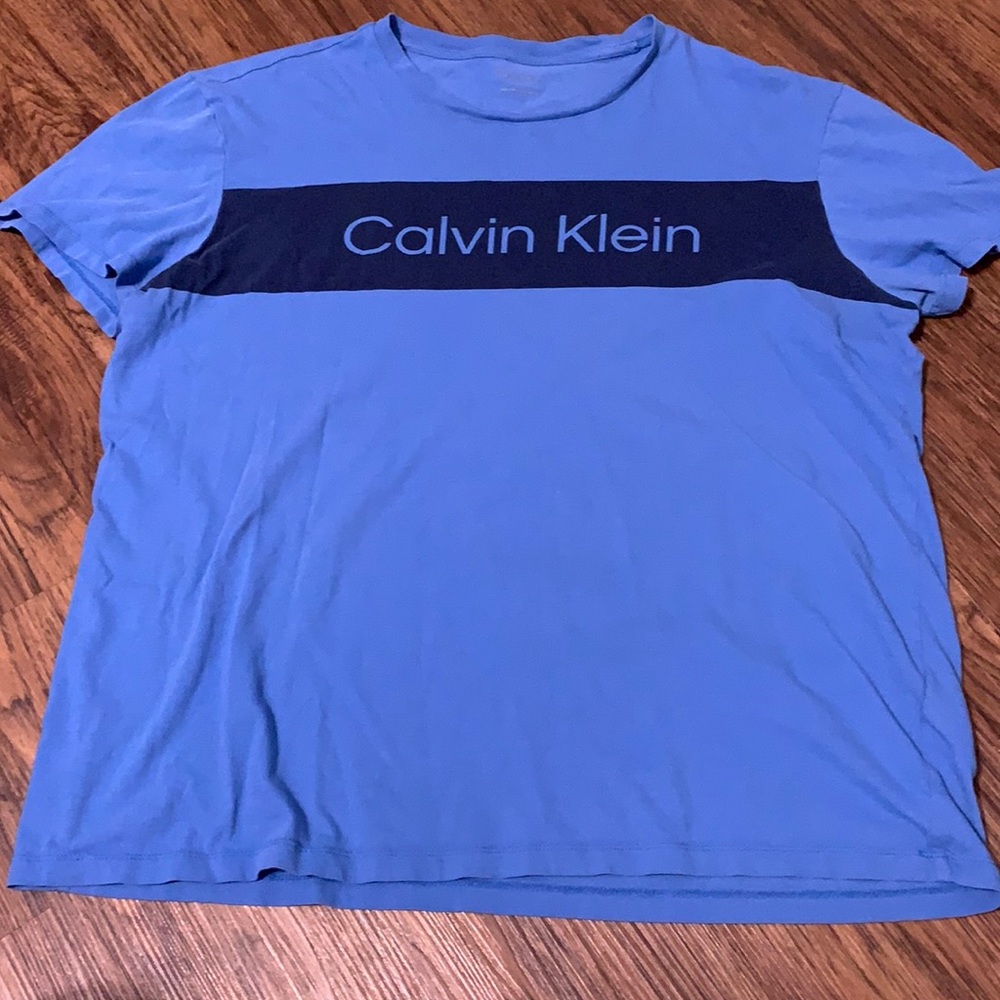 Calvin Klein T-shirt